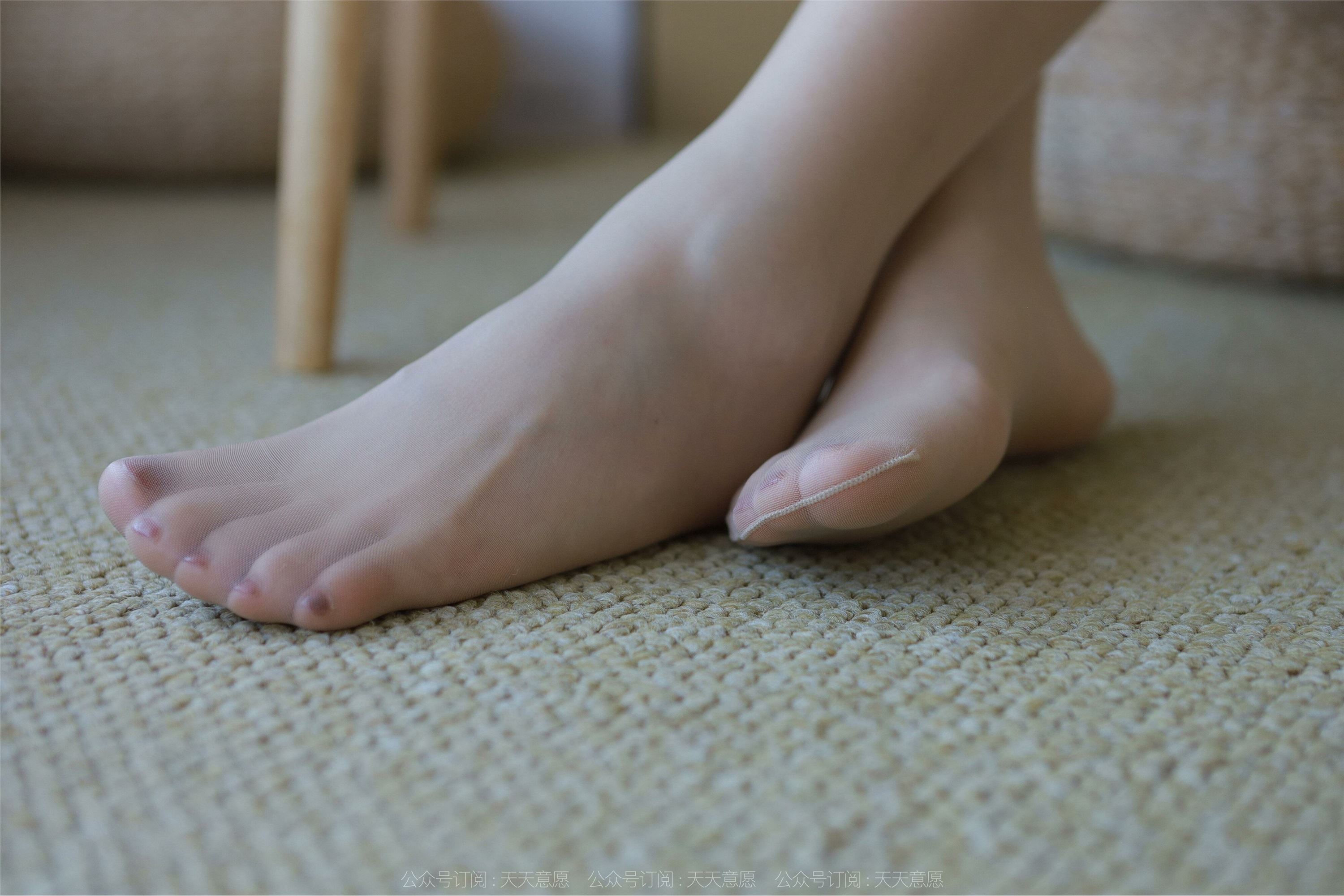 IESS异思趣向  2022.08.19 丝享家 1182：小婕《白色房间》